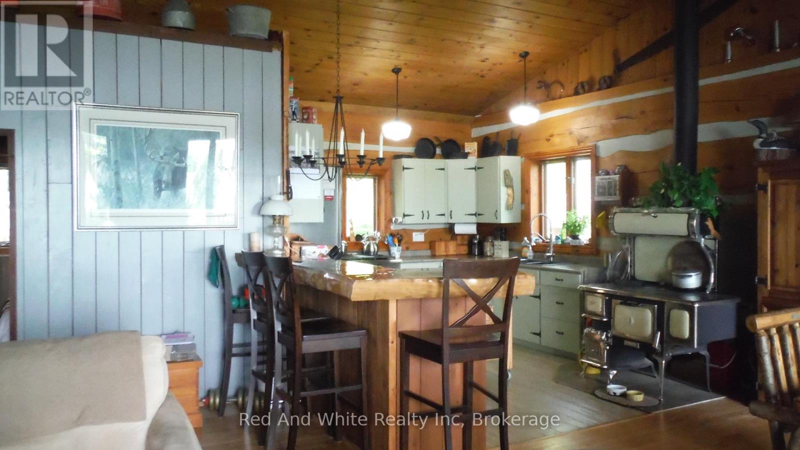 3491a Axe Lake Road, Mcmurrich/monteith, Ontario  P0A 1Y0 - Photo 13 - X12183309