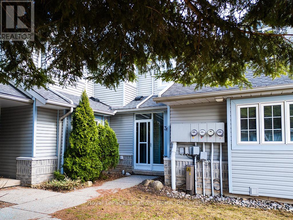 38 - 146 Settlers Way, Blue Mountains, Ontario  L9Y 0N9 - Photo 1 - X12183356