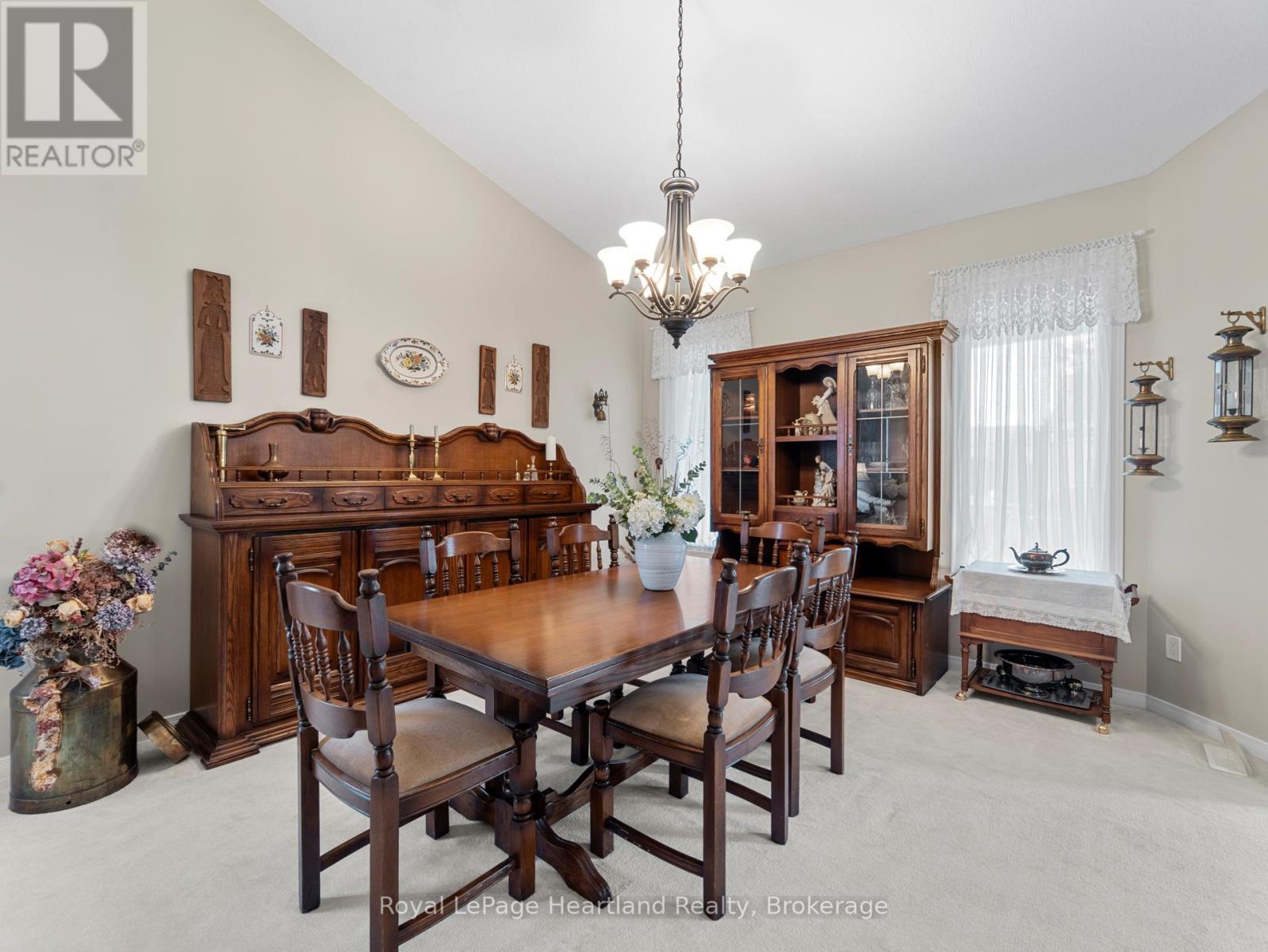 23 Stornoway Crescent, Huron East, Ontario  N0K 1W0 - Photo 13 - X12183367