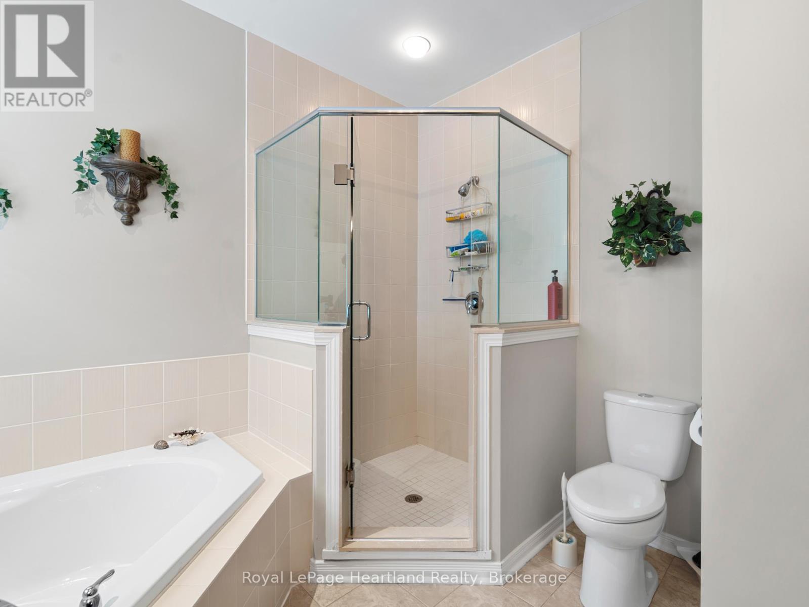 23 Stornoway Crescent, Huron East, Ontario  N0K 1W0 - Photo 28 - X12183367