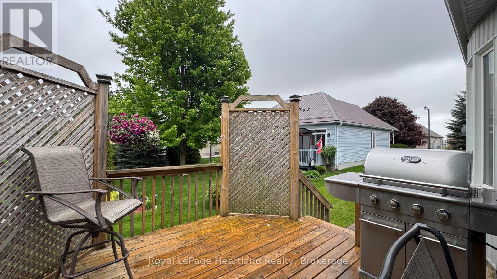 23 Stornoway Crescent, Huron East, Ontario  N0K 1W0 - Photo 46 - X12183367