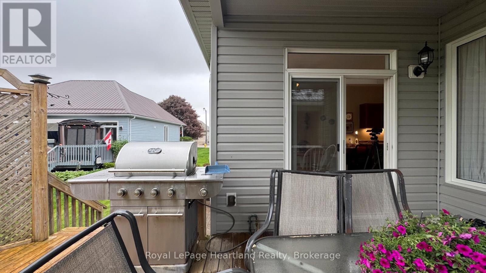 23 Stornoway Crescent, Huron East, Ontario  N0K 1W0 - Photo 49 - X12183367
