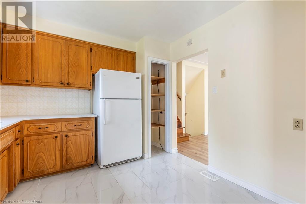 413 Carson Drive, Kitchener, Ontario  N2B 2W5 - Photo 10 - 40734103