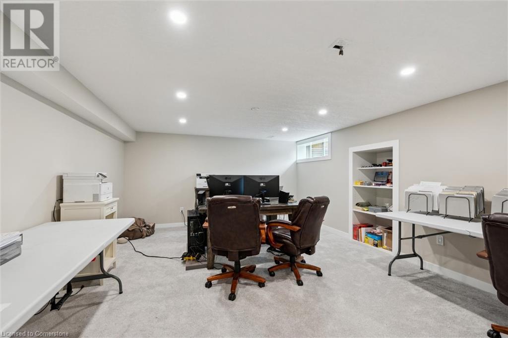65 Winifred Street, Kitchener, Ontario  N2P 2M7 - Photo 38 - 40733798