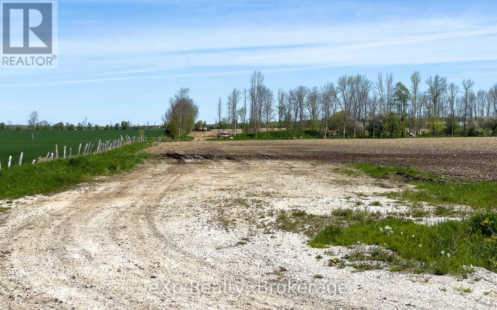 24 Berford Street, South Bruce Peninsula, Ontario  N0H 2T0 - Photo 18 - X12183535