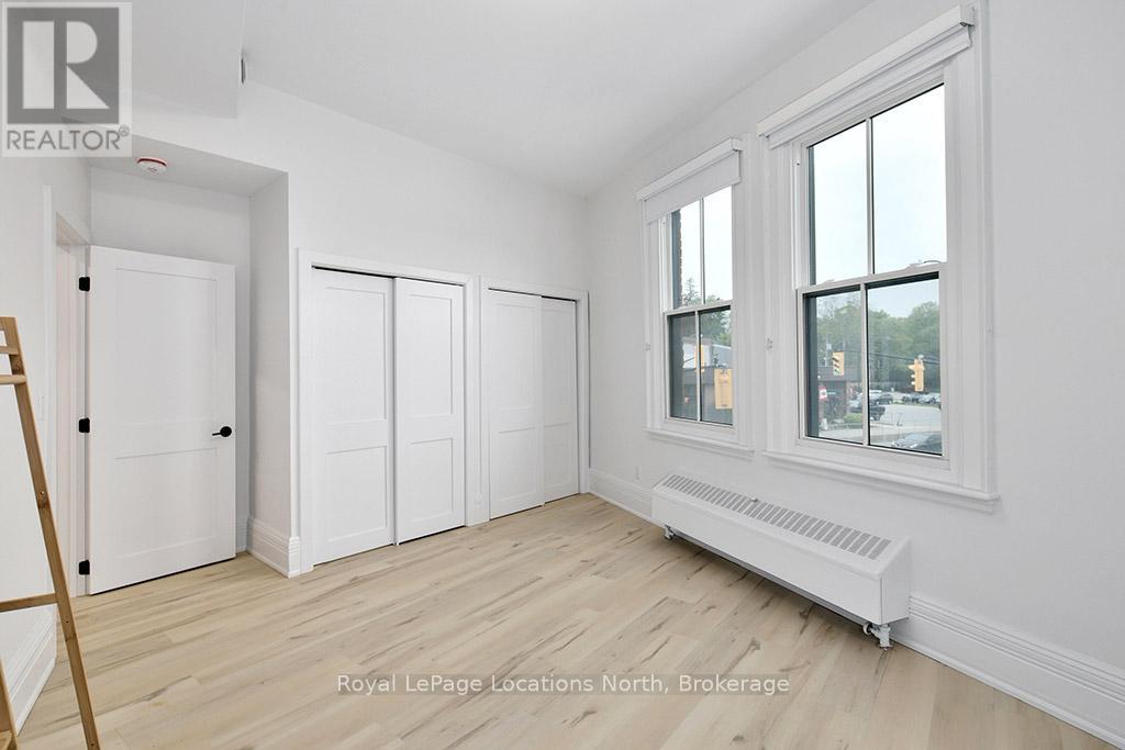 1 Bruce Street N, Blue Mountains, Ontario  N0H 2P0 - Photo 26 - X12183539