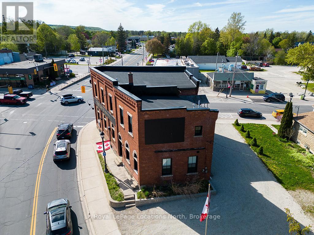 1 Bruce Street N, Blue Mountains, Ontario  N0H 2P0 - Photo 28 - X12183539