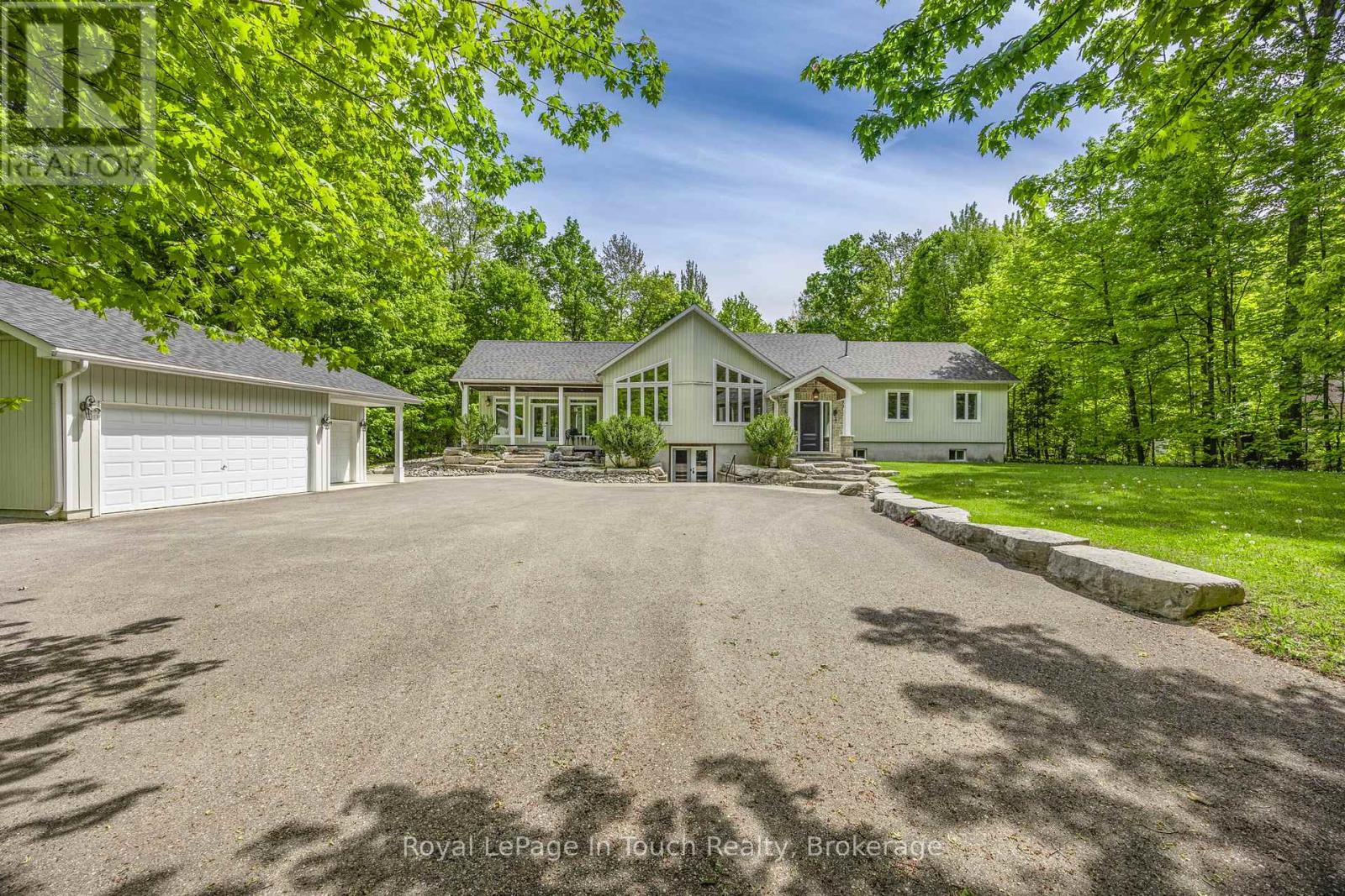 726 Pennorth Drive, Tiny, Ontario  L0L 2J0 - Photo 25 - S12183589