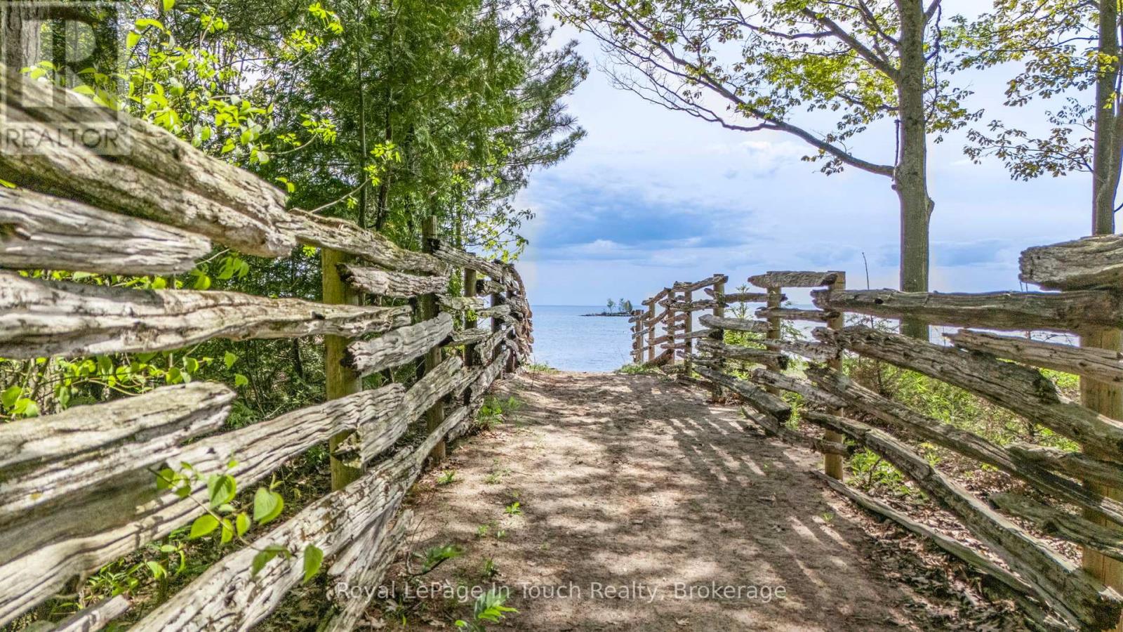 726 Pennorth Drive, Tiny, Ontario  L0L 2J0 - Photo 32 - S12183589