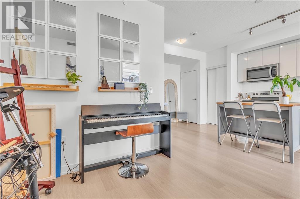 859 The Queensway Unit# 412, Toronto, Ontario  M8Z 1N8 - Photo 12 - 40735374