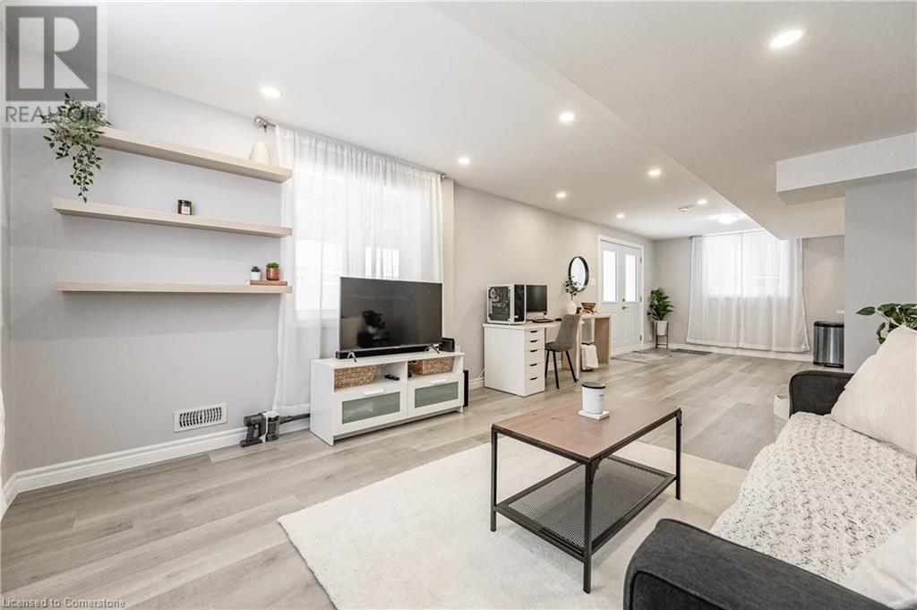 1518 Old Zeller Drive, Kitchener, Ontario  N2A 0H3 - Photo 41 - 40733355