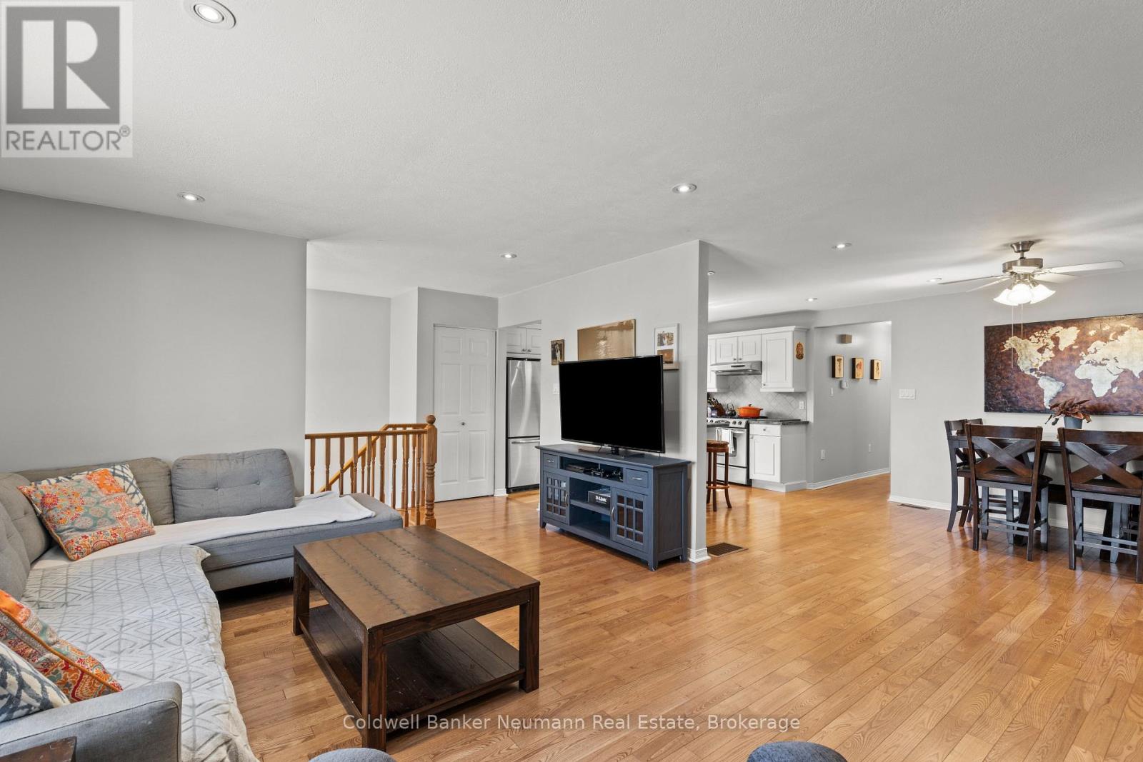 52 Burke Street, Haldimand, Ontario  N3W 1C4 - Photo 7 - X12183813