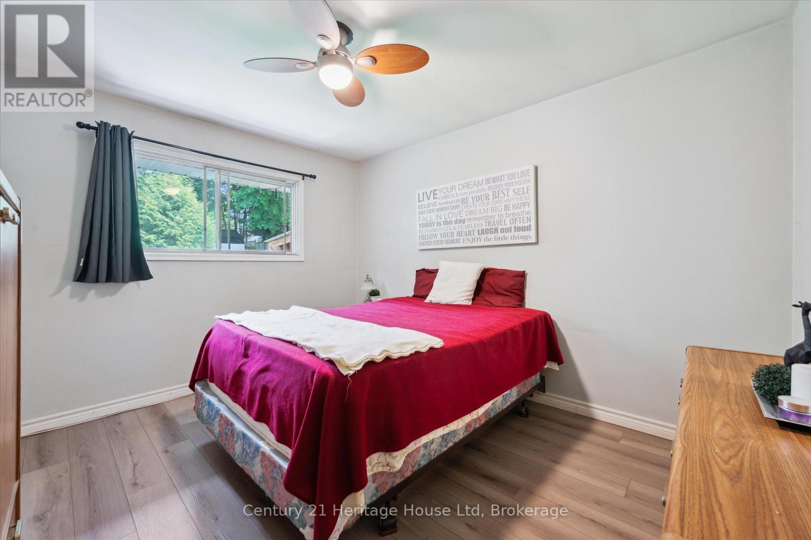 131 Waverley Drive, Guelph, Ontario  N1E 1H1 - Photo 14 - X12183841