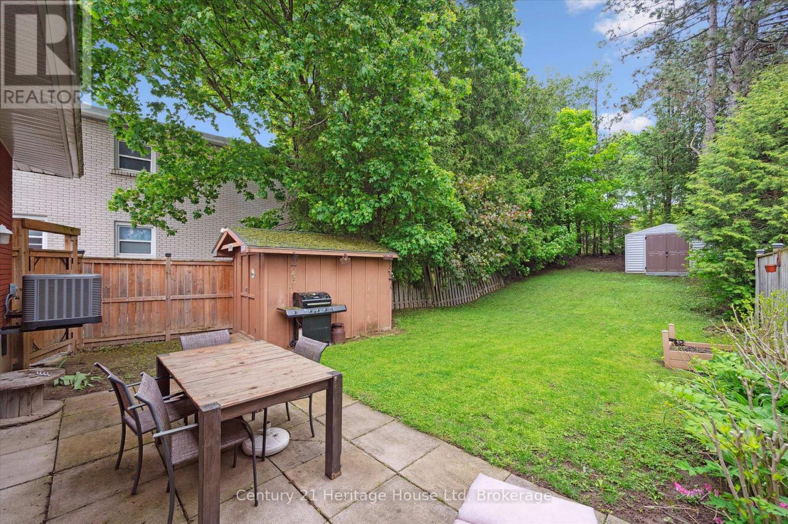 131 Waverley Drive, Guelph, Ontario  N1E 1H1 - Photo 28 - X12183841