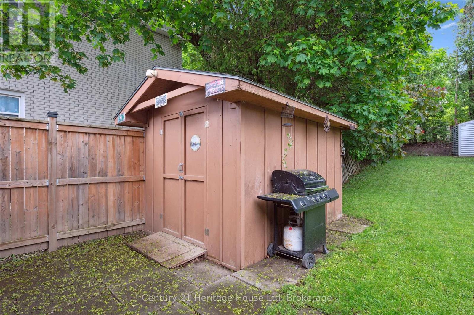 131 Waverley Drive, Guelph, Ontario  N1E 1H1 - Photo 29 - X12183841