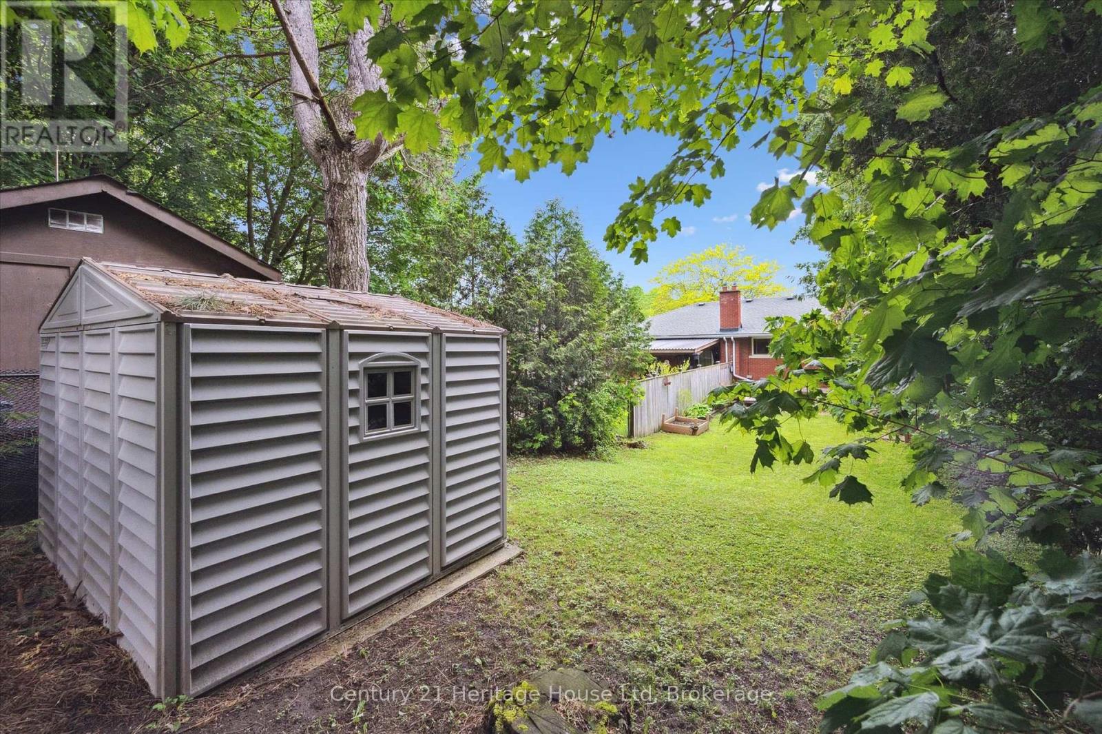 131 Waverley Drive, Guelph, Ontario  N1E 1H1 - Photo 33 - X12183841