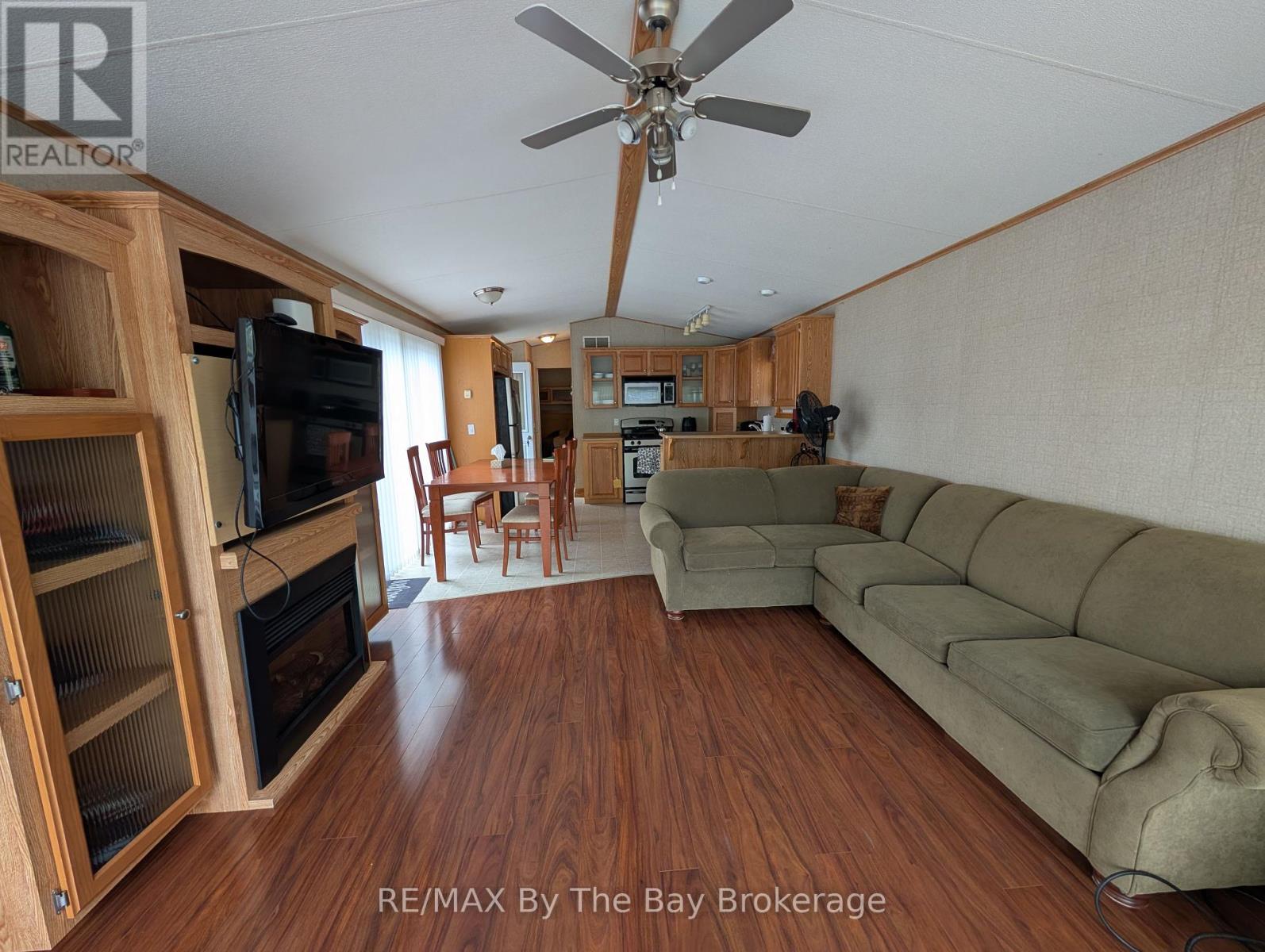 5 Chippewa Trail, Wasaga Beach, Ontario  L9Z 1X7 - Photo 5 - S12184017