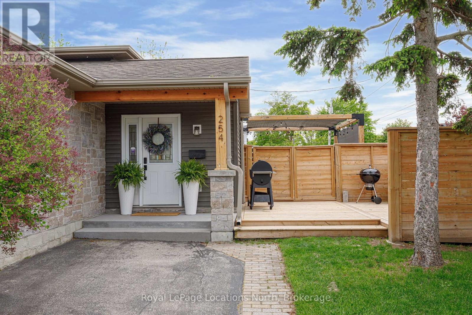 254 Third Street, Collingwood, Ontario  L9Y 4E7 - Photo 5 - S12184031