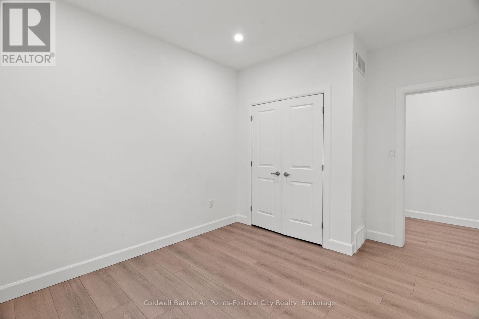 432 Coast Drive S, Goderich, Ontario  N7A 4M6 - Photo 14 - X12184074