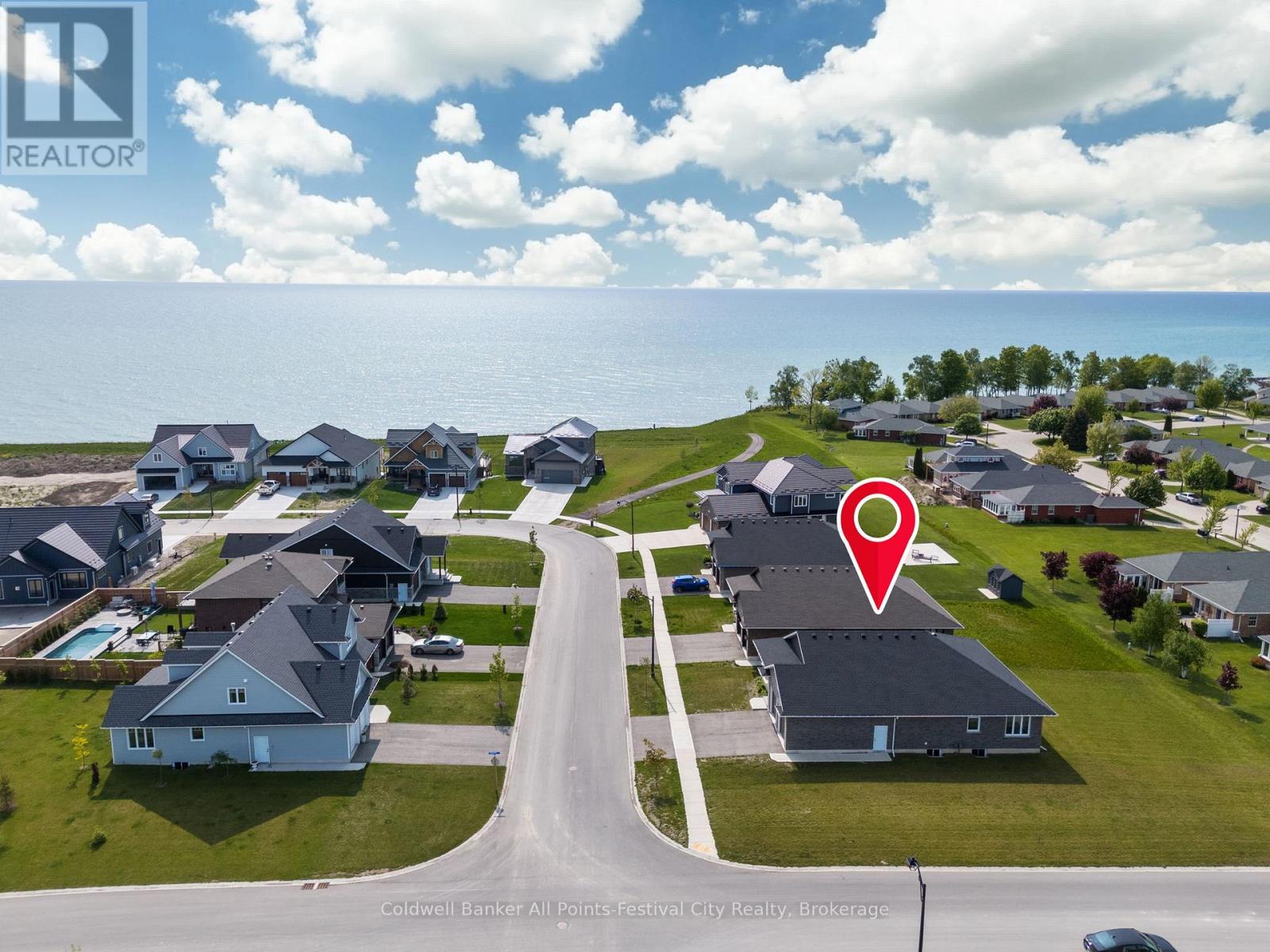 432 Coast Drive S, Goderich, Ontario  N7A 4M6 - Photo 3 - X12184074