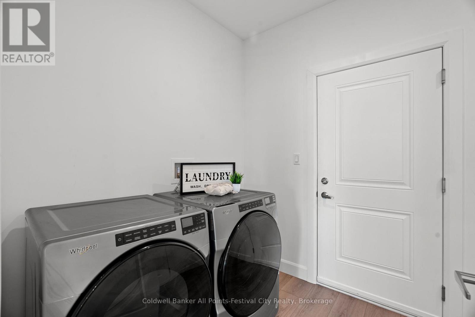 432 Coast Drive S, Goderich, Ontario  N7A 4M6 - Photo 31 - X12184074