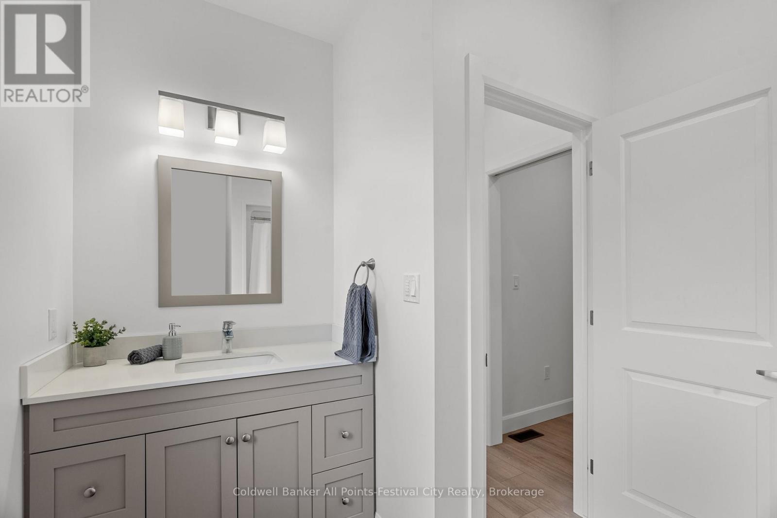 432 Coast Drive S, Goderich, Ontario  N7A 4M6 - Photo 39 - X12184074