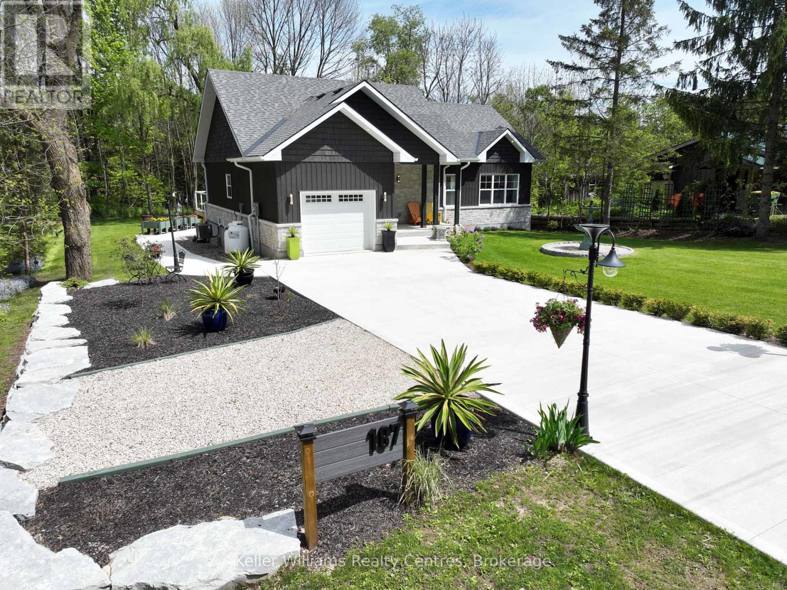 187 PELLISIER STREET, Grey Highlands, Ontario
