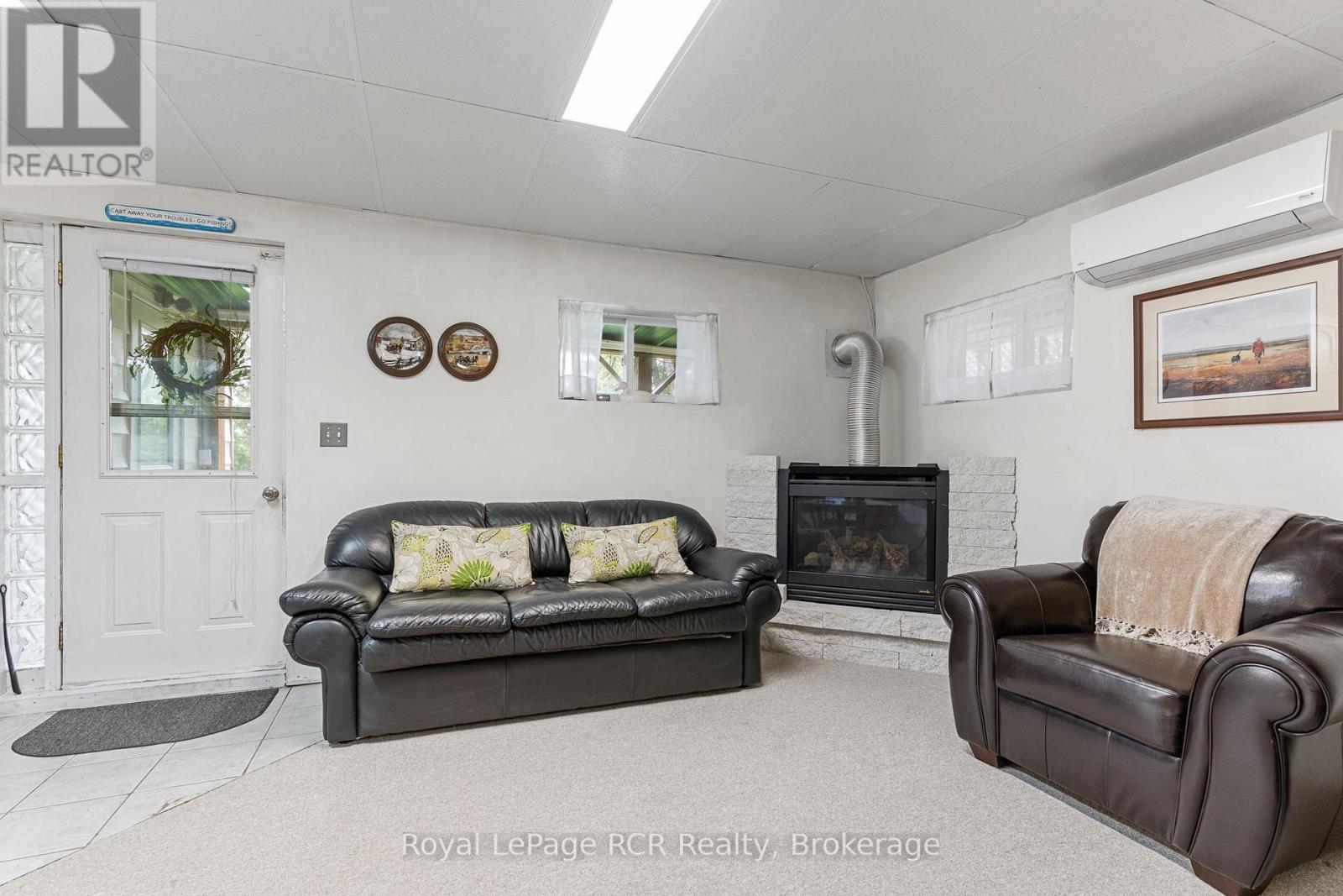 183 Lakeshore Road, Georgian Bluffs, Ontario  N0H 2T0 - Photo 28 - X12184084