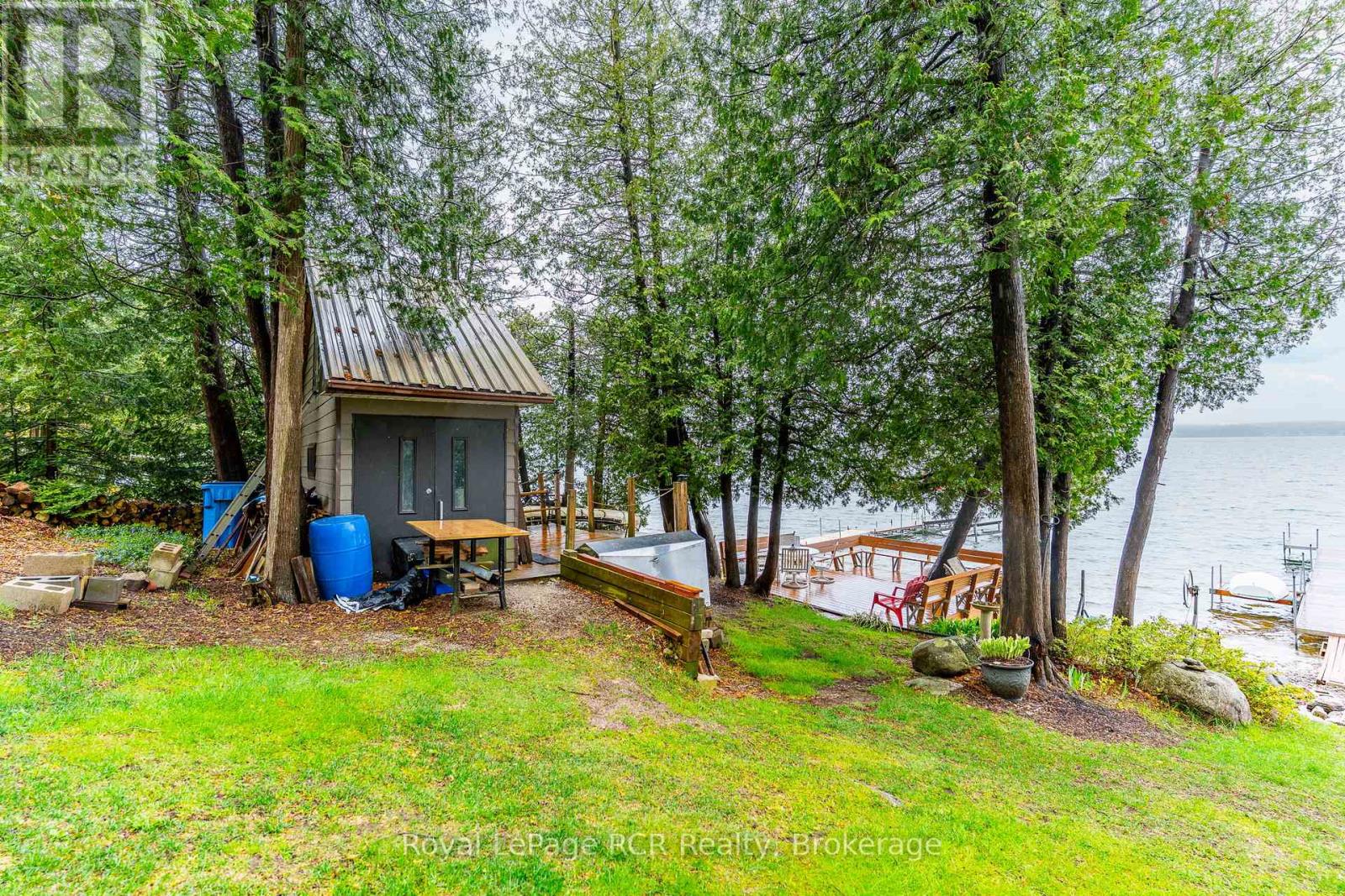 183 Lakeshore Road, Georgian Bluffs, Ontario  N0H 2T0 - Photo 39 - X12184084