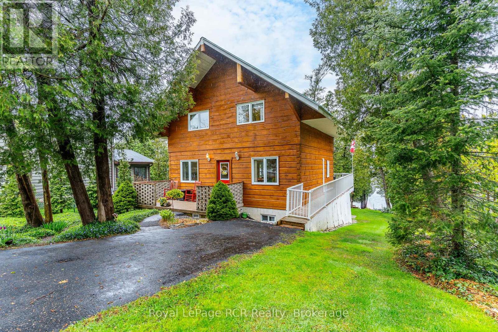 183 Lakeshore Road, Georgian Bluffs, Ontario  N0H 2T0 - Photo 4 - X12184084