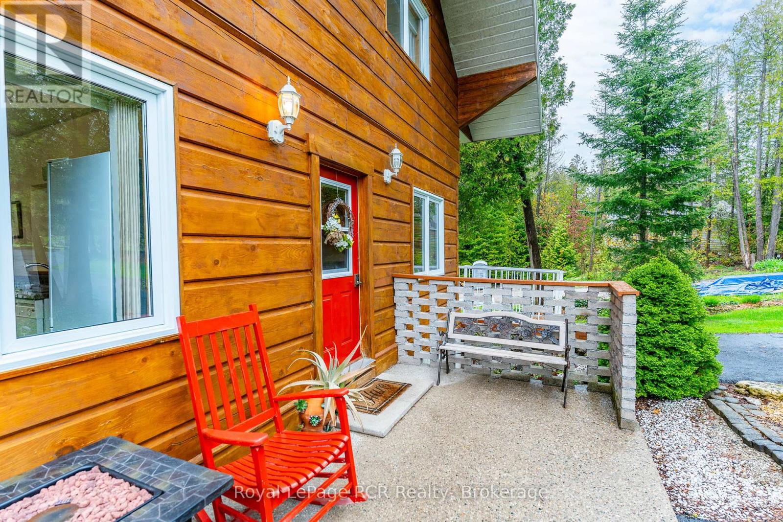 183 Lakeshore Road, Georgian Bluffs, Ontario  N0H 2T0 - Photo 6 - X12184084