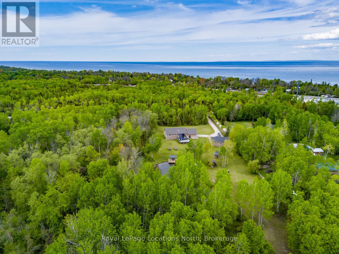 48 Toner Street, Collingwood, Ontario  L0M 1S0 - Photo 1 - S12184274