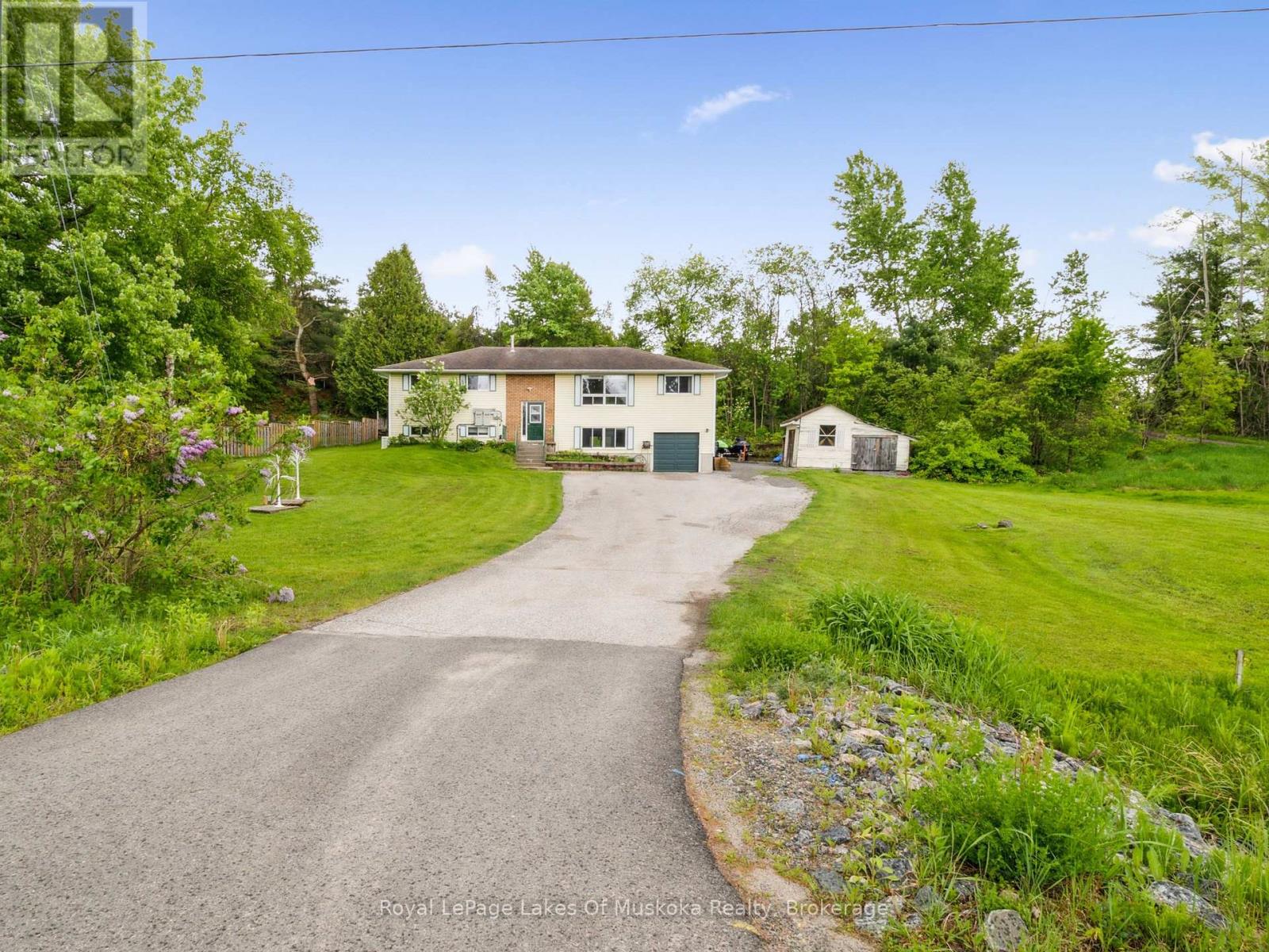 63 BEAUMONT DRIVE, Bracebridge, Ontario