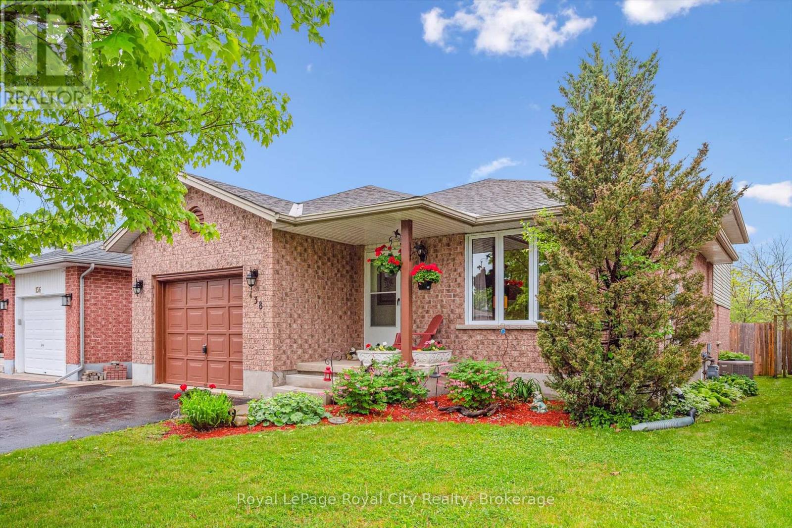 138 PHEASANT RUN DRIVE, Guelph, Ontario