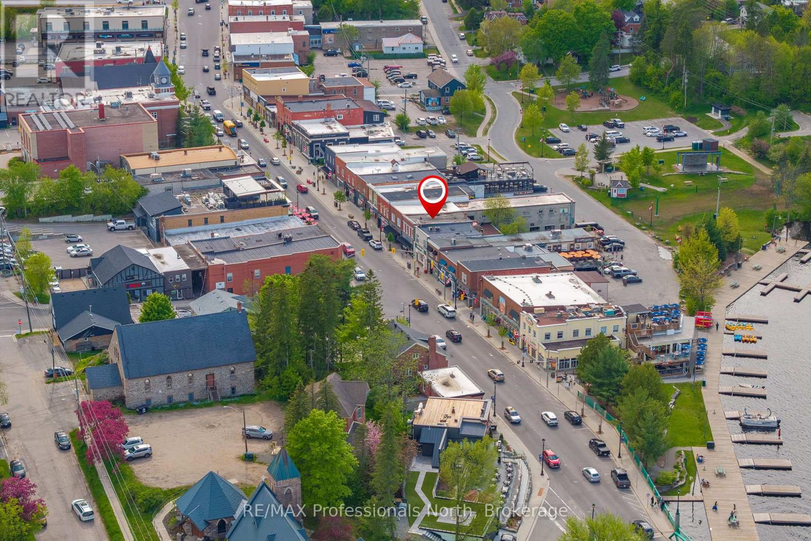 68 Main Street E, Huntsville, Ontario  P1H 2C7 - Photo 4 - X12184417