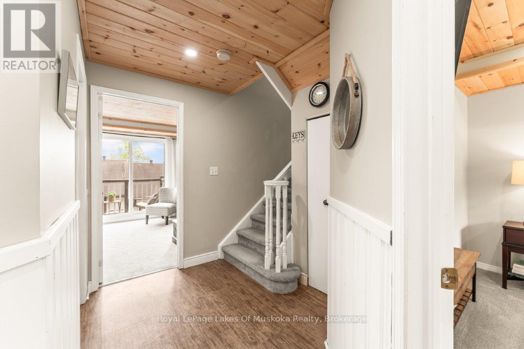30 Turner Drive, Huntsville, Ontario  P1H 1A8 - Photo 5 - X12184424