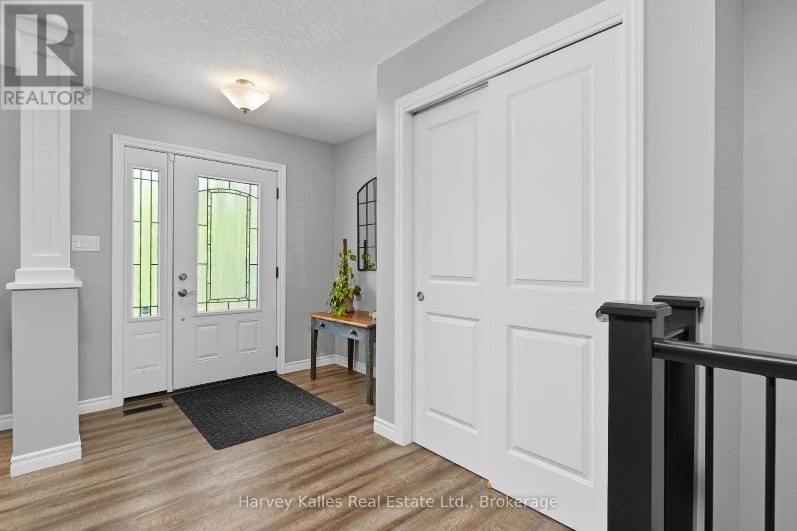 142 Allensville Road, Huntsville, Ontario  P0B 1M0 - Photo 5 - X12184450