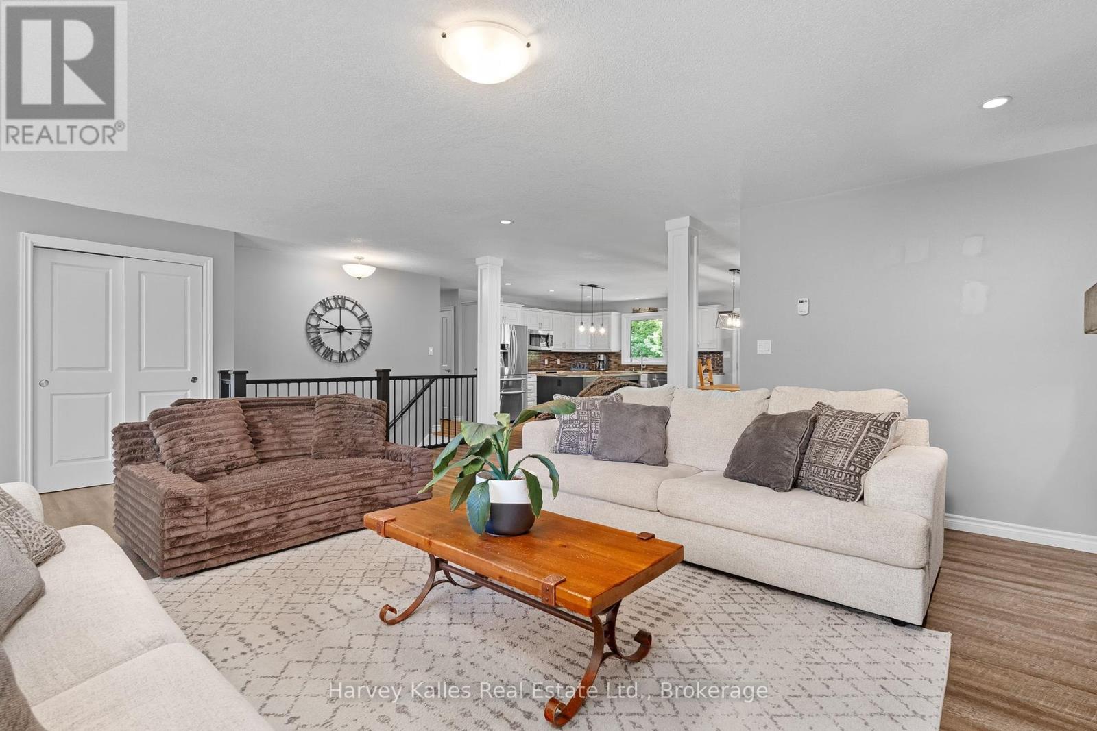 142 Allensville Road, Huntsville, Ontario  P0B 1M0 - Photo 9 - X12184450