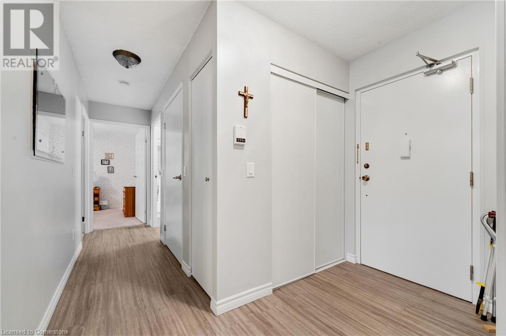 67 Breckenridge Drive Unit# 107, Kitchener, Ontario  N2B 3R8 - Photo 4 - 40733628