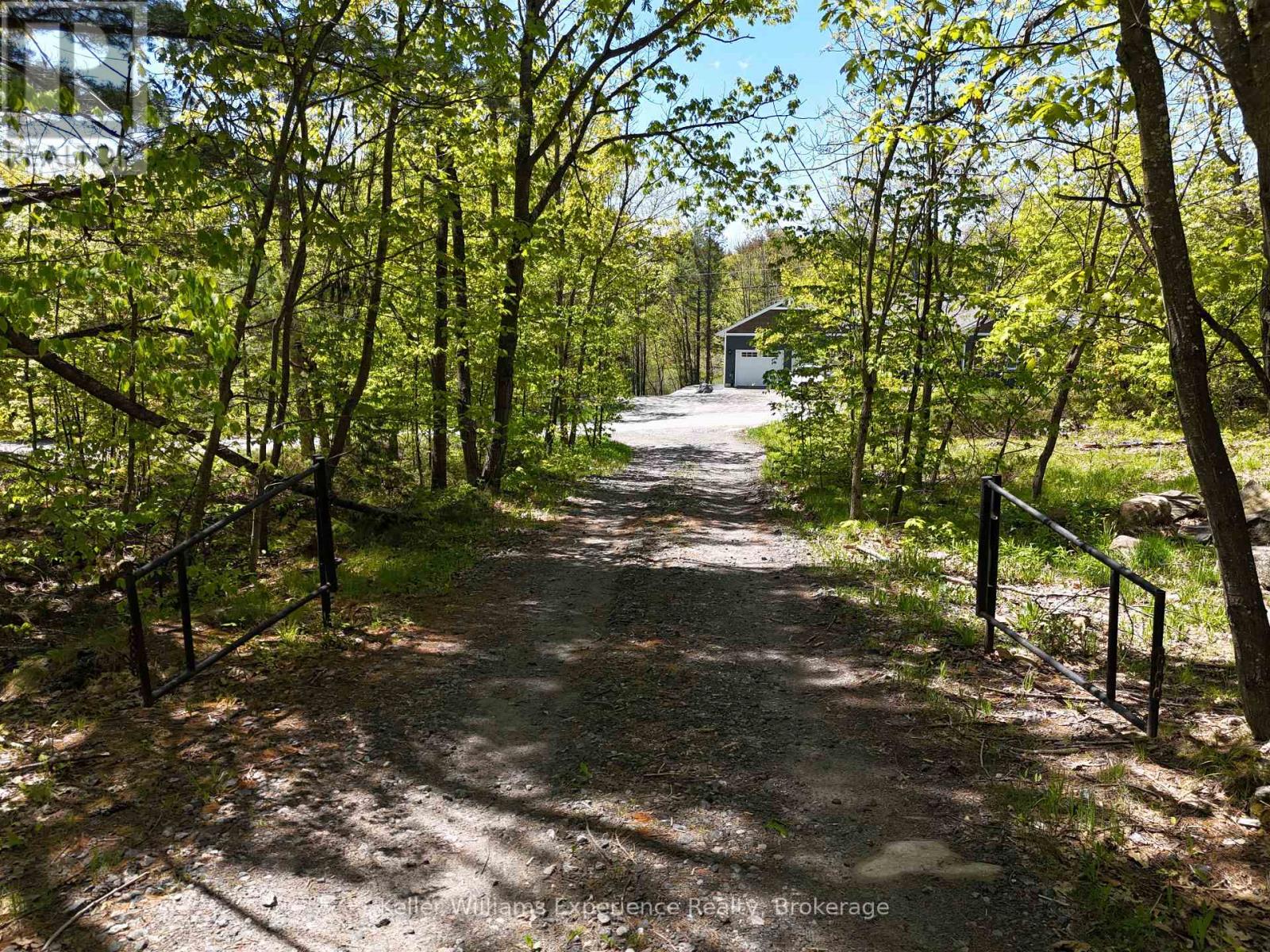 1052 Buckeye Road, Muskoka Lakes, Ontario  P0C 1H0 - Photo 8 - X12184574