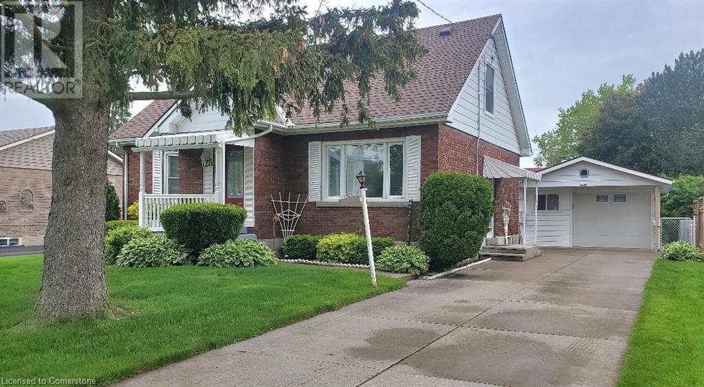 128 Woods Street, Stratford, Ontario  N5A 1M4 - Photo 2 - 40735553