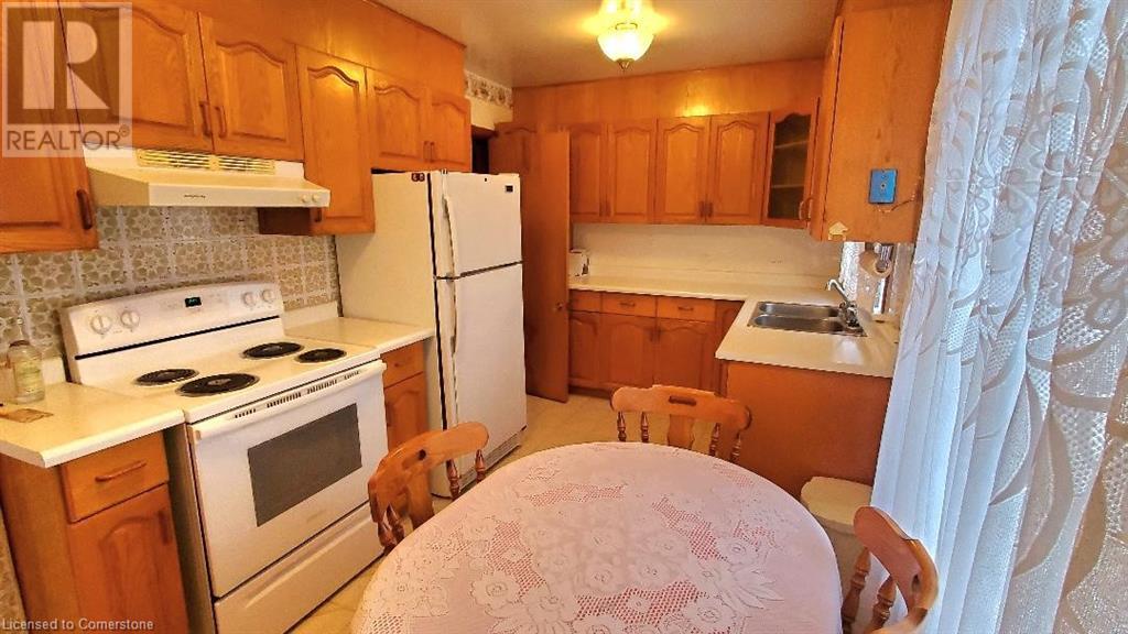128 Woods Street, Stratford, Ontario  N5A 1M4 - Photo 7 - 40735553