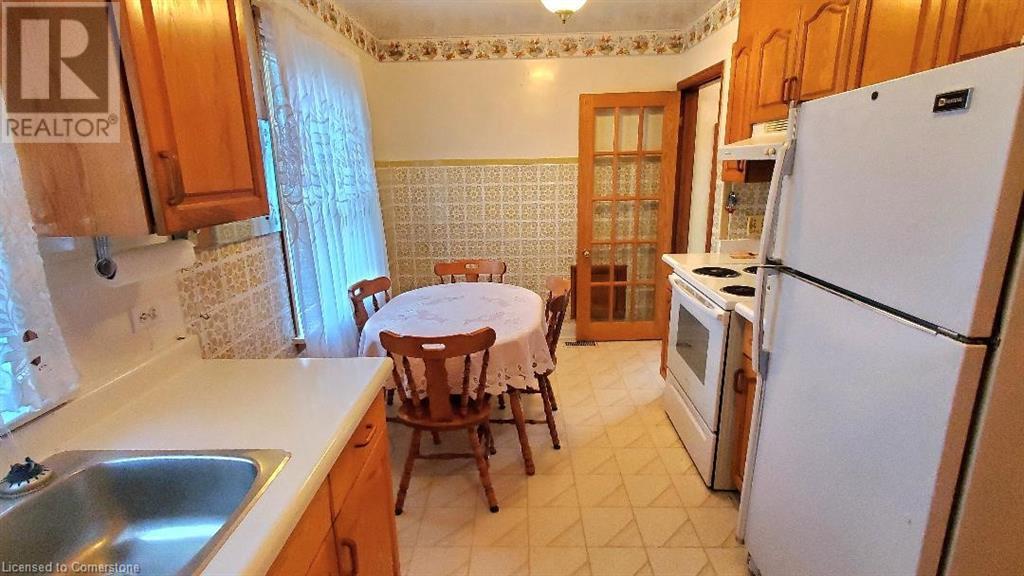 128 Woods Street, Stratford, Ontario  N5A 1M4 - Photo 8 - 40735553