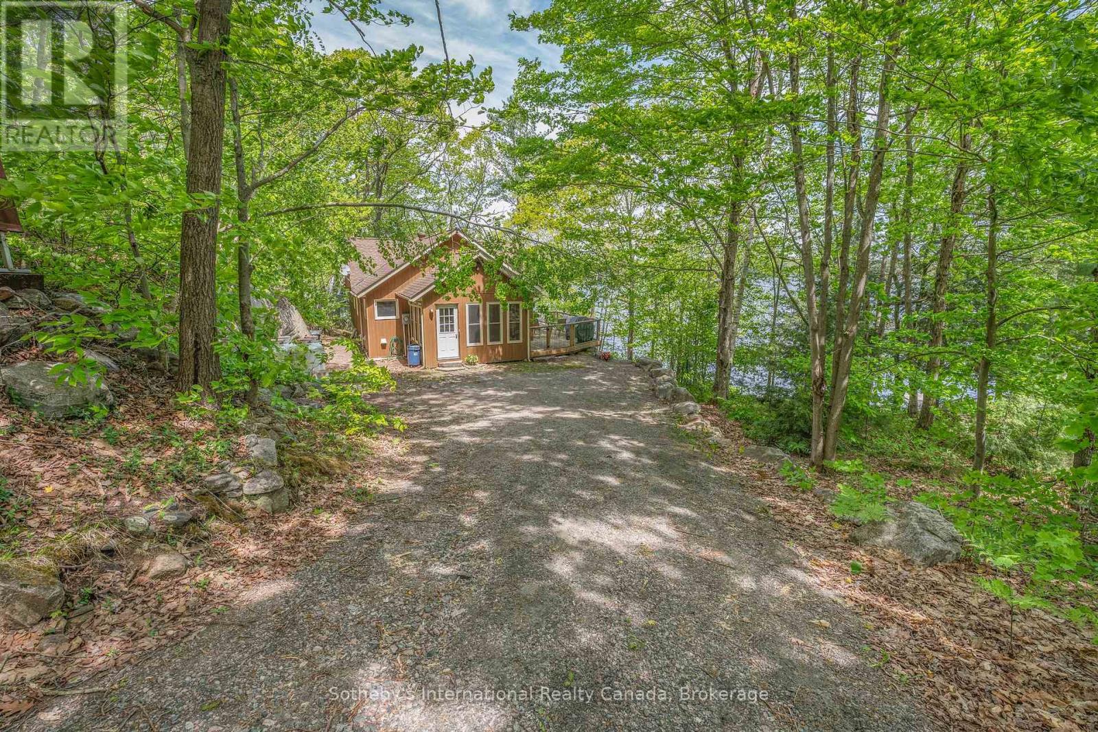 1125 Kendon Road, Muskoka Lakes, Ontario  P0C 1H0 - Photo 8 - X12184717