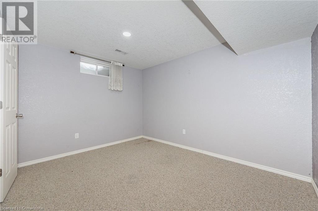 830 Brandenburg Boulevard, Waterloo, Ontario  N2T 2X3 - Photo 46 - 40734966