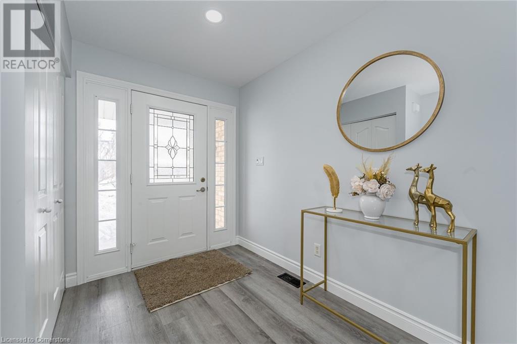830 Brandenburg Boulevard, Waterloo, Ontario  N2T 2X3 - Photo 7 - 40734966