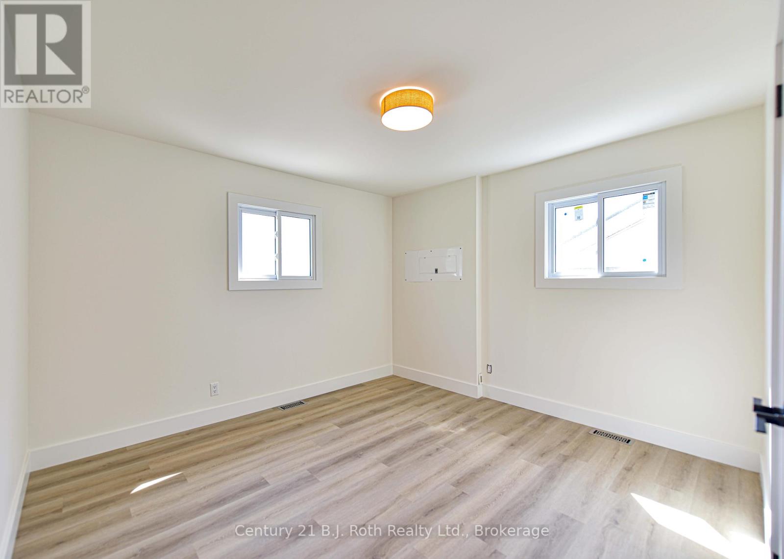 571 High Street, Orillia, Ontario  L3V 4Y2 - Photo 26 - S12184854