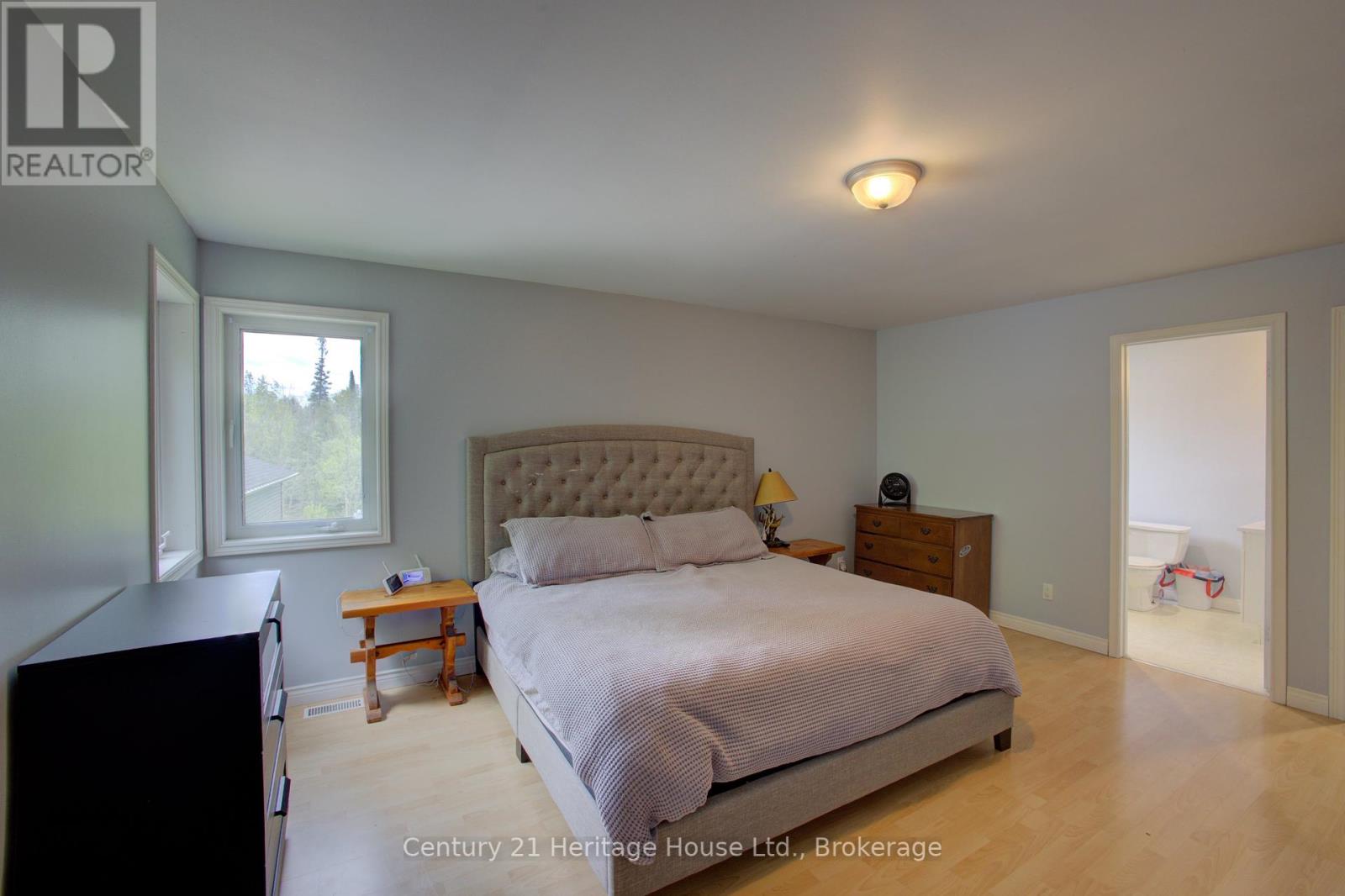 423080 Rocky Saugeen Road, West Grey, Ontario  N0G 1R0 - Photo 21 - X12184809