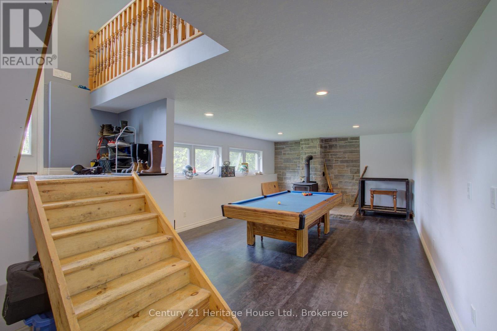 423080 Rocky Saugeen Road, West Grey, Ontario  N0G 1R0 - Photo 23 - X12184809