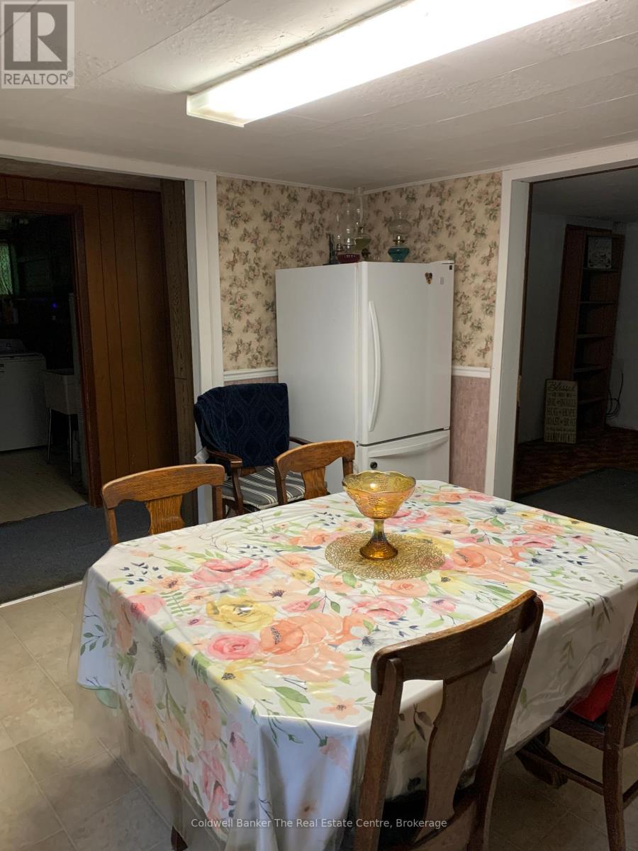 8934 County Rd 9 Road, Clearview, Ontario  L0M 1G0 - Photo 9 - S12185195